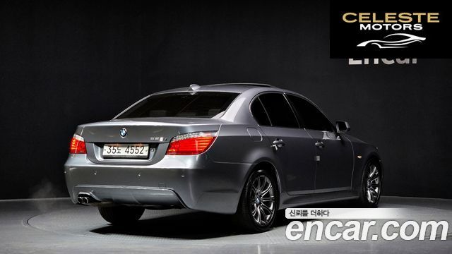 BMW Série 5 (E60) 528i Berline SE 2010 — photo 2 sur 26