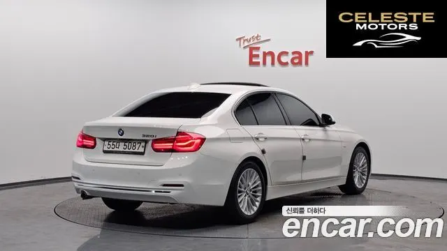 BMW Série 3 (F30) 320i Luxury 2018 — photo 2 sur 20