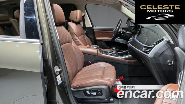 BMW X7 (G07) xDrive 40d Design Pure Excellence 7 places 2022 — photo 11 sur 26