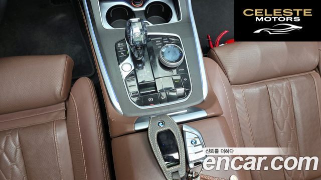 BMW X7 (G07) xDrive 40d Design Pure Excellence 7 places 2022 — photo 9 sur 26
