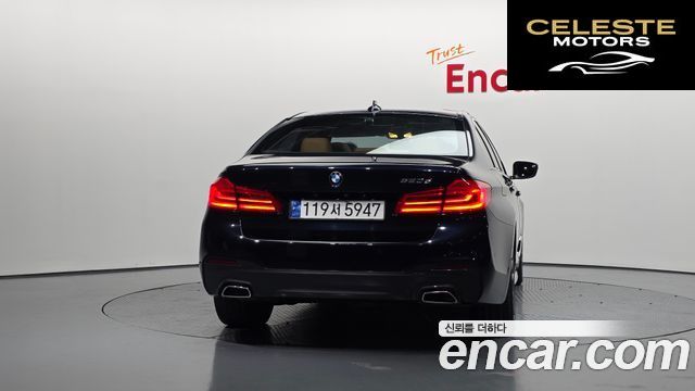 BMW Série 5 (G30) 520d M Sport 2018 — photo 4 sur 20