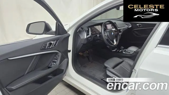BMW Série 1 (F40) 120i 2022 — photo 10 sur 26