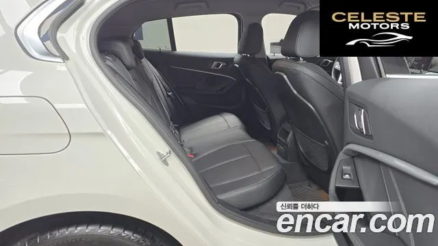 BMW Série 1 (F40) 120i 2022 — photo 12 sur 26