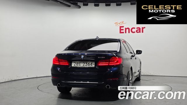 BMW Série 5 (G30) 520i Luxury 2019 — photo 4 sur 20