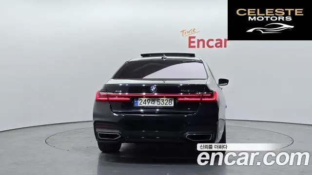 BMW Série 7 (G11) 740Li xDrive M Sport 2021 — photo 4 sur 20