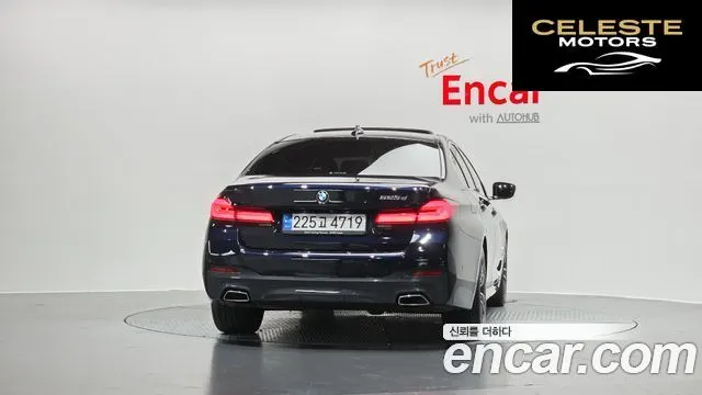 BMW Série 5 (G30) 523d M Sport 2021 — photo 4 sur 20