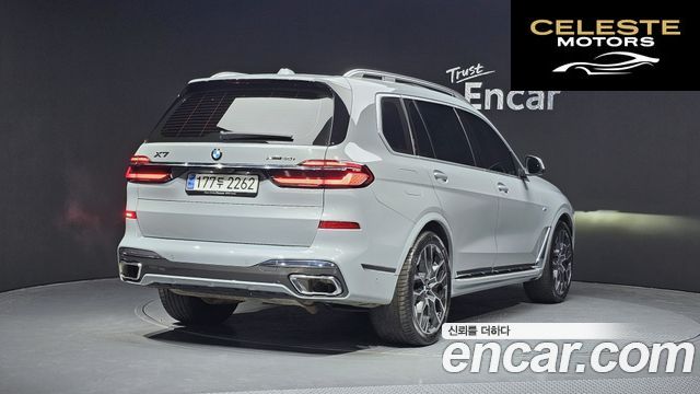 BMW X7 (G07) xDrive 40i M Sport 7 places 2024 — photo 2 sur 20