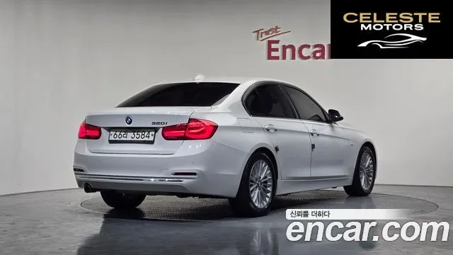 BMW Série 3 (F30) 320i Luxury 2017 — photo 2 sur 26