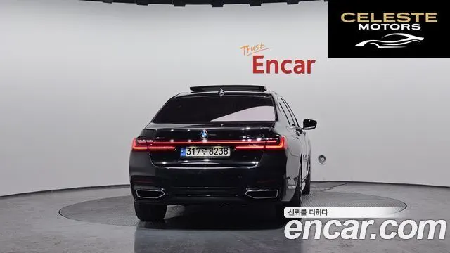 BMW Série 7 (G11) 740Li xDrive M Sport 2021 — photo 4 sur 20