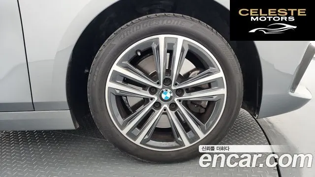 BMW Série 1 (F40) 120i 2022 — photo 5 sur 20