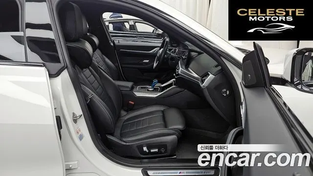 BMW i4 eDrive40 M Sport Pro 2023 — photo 11 sur 20