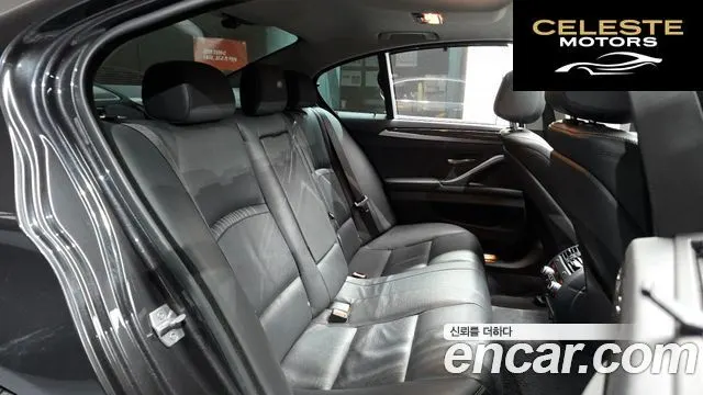 BMW Série 5 (F10) 528i xDrive Luxury 2014 — photo 12 sur 20