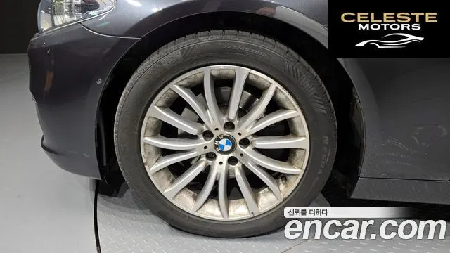 BMW Série 5 (F10) 528i xDrive Luxury 2014 — photo 5 sur 20
