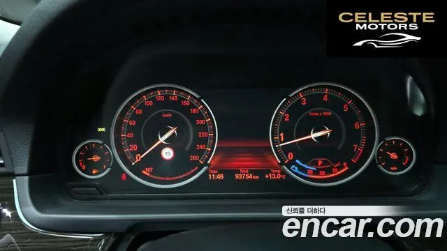 BMW Série 5 (F10) 528i xDrive Luxury 2014 — photo 8 sur 20