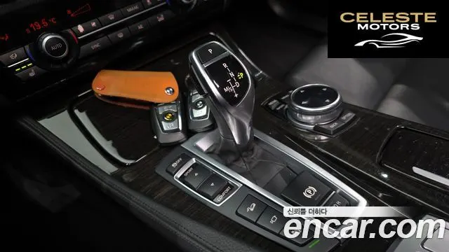 BMW Série 5 (F10) 528i xDrive Luxury 2014 — photo 9 sur 20