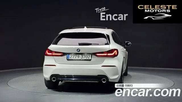 BMW Série 1 (F40) 120i Sport 2021 — photo 4 sur 20