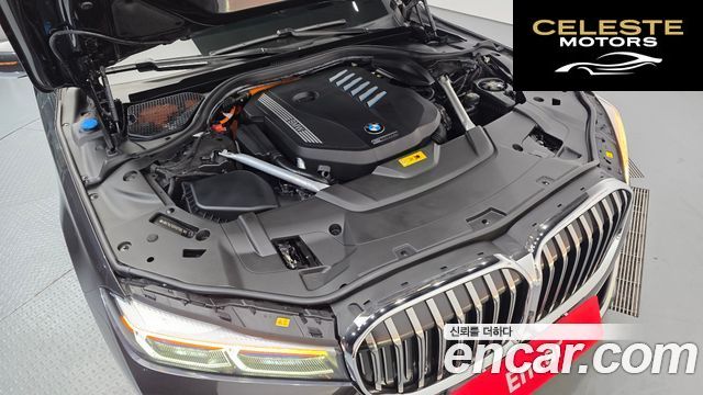 BMW Série 7 (G11) 745Le iPerformance Design Pure Excellence 2021 — photo 6 sur 20