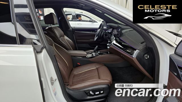 BMW Série 6 GT (G32) 640i xDrive M Sport 2023 — photo 11 sur 20