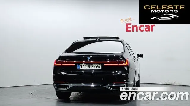 BMW Série 7 (G11) 740Li xDrive Design Pure Excellence 2022 — photo 4 sur 20