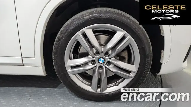 BMW X1 (F48) xDrive 20i M Sport 2021 — photo 5 sur 26