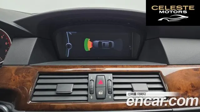 BMW Série 5 (E60) 528i Berline 2009 — photo 14 sur 26