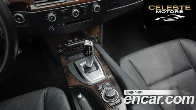BMW Série 5 (E60) 528i Berline 2009 — photo 9 sur 26