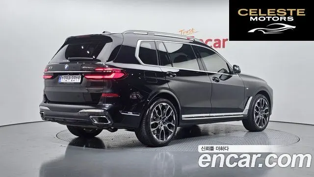BMW X7 (G07) xDrive 40i M Sport 6 places 2025 — photo 2 sur 20