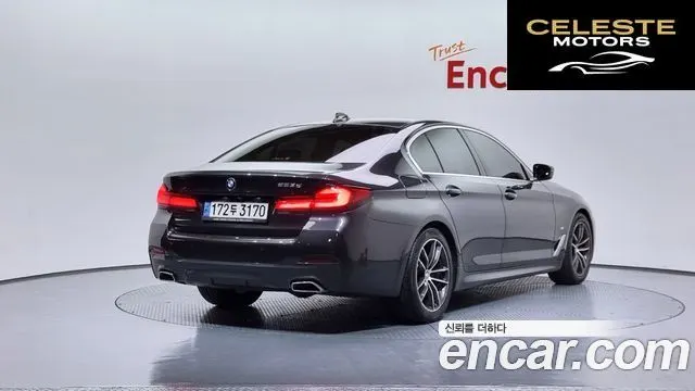 BMW Série 5 (G30) 523d M Sport 2021 — photo 2 sur 20