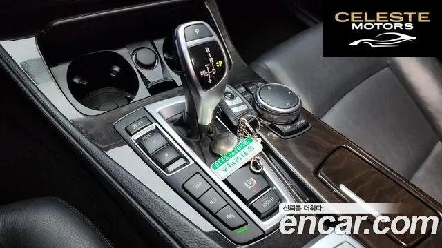 BMW Série 5 (F10) 528i xDrive M Aéro Dynamic 2016 — photo 9 sur 20