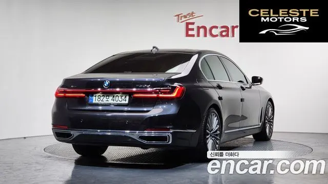 BMW Série 7 (G11) 730d xDrive Design Pure Excellence 2021 — photo 2 sur 20