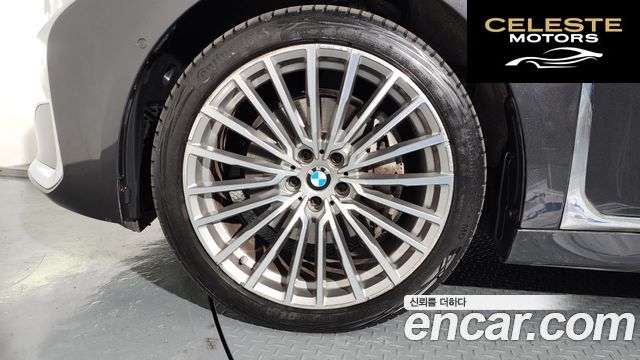 BMW Série 7 (G11) 730d xDrive Design Pure Excellence 2021 — photo 5 sur 20