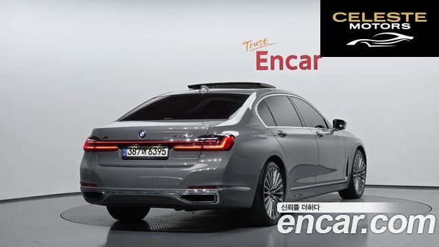 BMW Série 7 (G11) 730Ld xDrive Design Pure Excellence 2022 — photo 2 sur 20