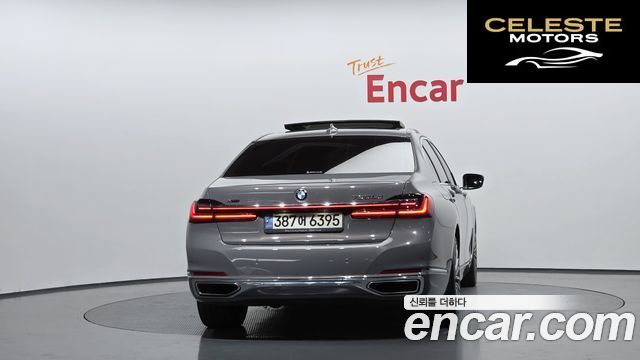 BMW Série 7 (G11) 730Ld xDrive Design Pure Excellence 2022 — photo 4 sur 20