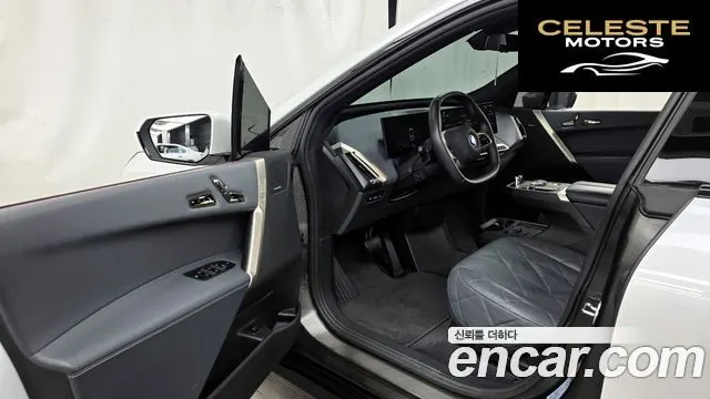 BMW iX xDrive50 Sport Plus 2022 — photo 10 sur 20