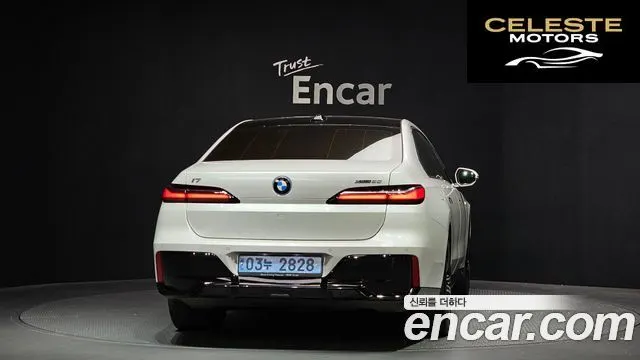 BMW i7 (G70) xDrive 60 M Sport 2023 — photo 4 sur 20