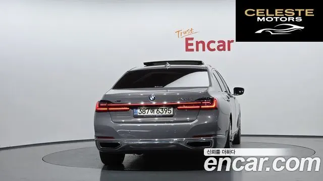 BMW Série 7 (G11) 730Ld xDrive Design Pure Excellence 2022 — photo 4 sur 20