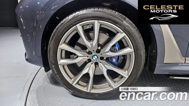 BMW X7 (G07) M50i 6 places 2022 — photo 5 sur 20