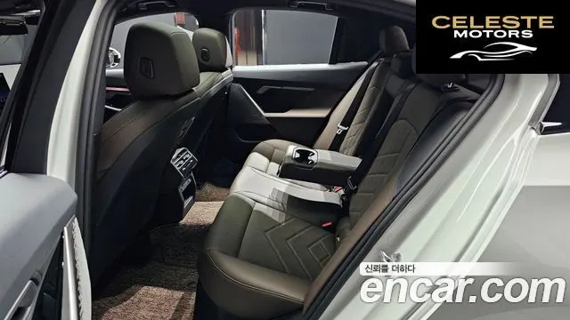 BMW Série 5 (G60) 523d M Sport 2025 — photo 12 sur 20