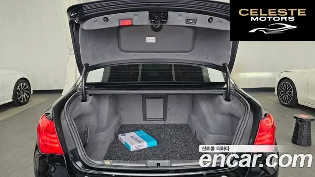 BMW Série 7 (F01) 750Li 2010 — photo 20 sur 20