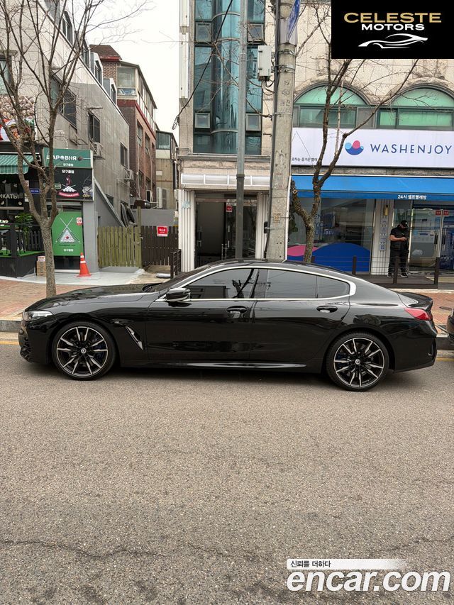 BMW Série 8 (G15) M850i xDrive Gran Coupé 2022 — photo 2 sur 10