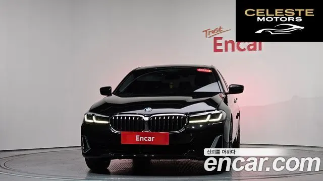 BMW Série 5 (G30) 523d Luxury 2021 — photo 2 sur 20