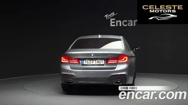 BMW Série 5 (G30) 530i M Sport 2017 — photo 4 sur 20