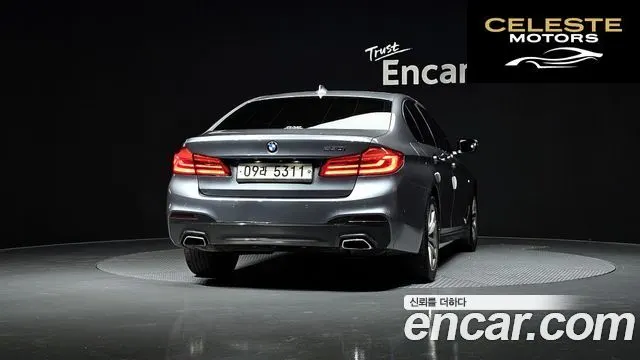 BMW Série 5 (G30) 530i M Sport 2017 — photo 4 sur 20