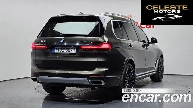 BMW X7 (G07) xDrive 40i Design Pure Excellence 6 places 2022 — photo 2 sur 20