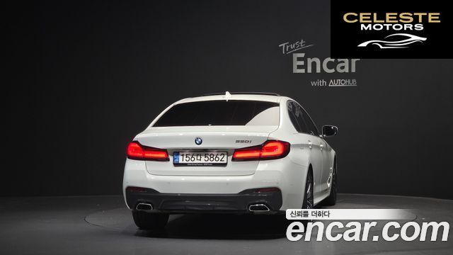BMW Série 5 (G30) 520i M Sport 2022 — photo 4 sur 20