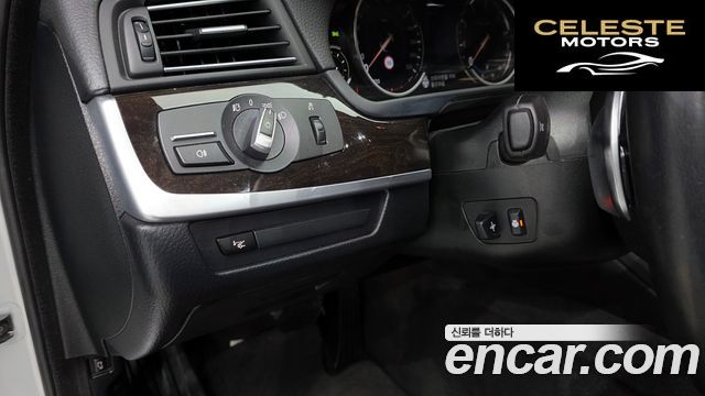 BMW Série 5 (F10) 528i xDrive 2014 — photo 16 sur 20