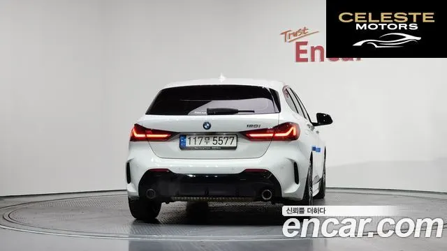 BMW Série 1 (F40) 120i M Sport 2022 — photo 4 sur 34