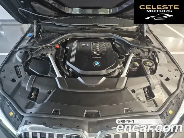 BMW Série 7 (G11) 740Li xDrive Design Pure Excellence 2021 — photo 6 sur 25