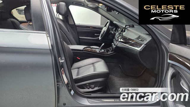 BMW Série 5 (F10) 528i xDrive 2013 — photo 11 sur 20