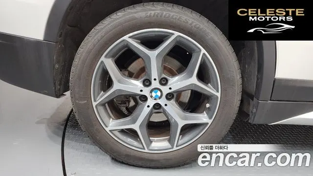 BMW X1 (F48) xDrive 20d xLine 2018 — photo 5 sur 20